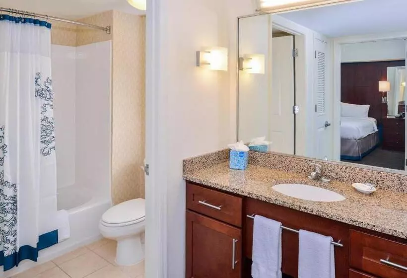 キングサイドベッドのスタンダードワンルーム, Residence Inn By Marriott Harrisonburg