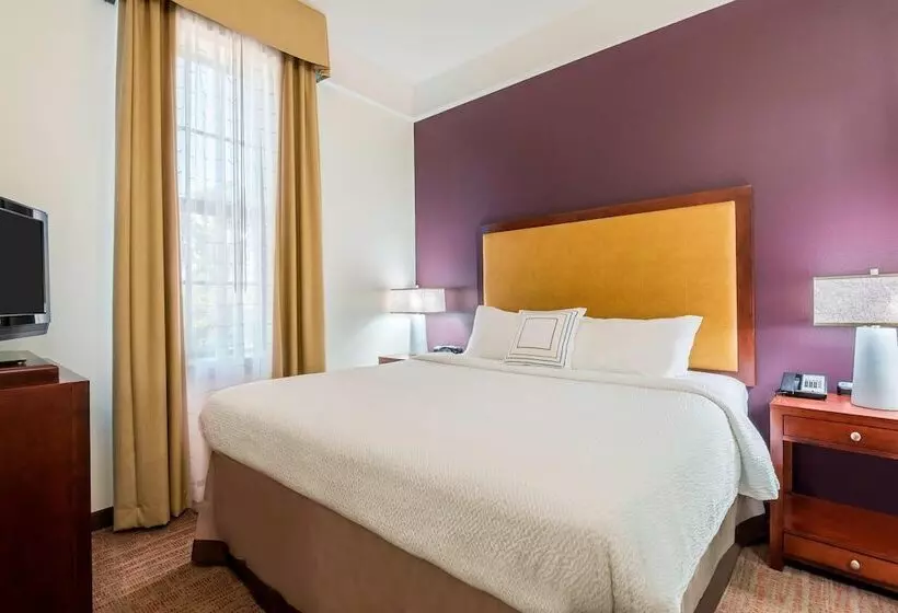 Sviitti, Residence Inn Savannah Downtown Historic District