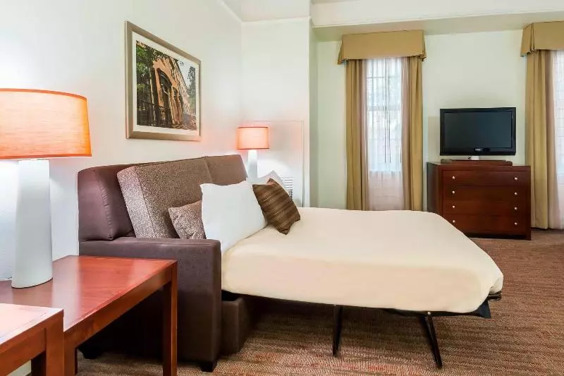 Sviitti King-vuode, Residence Inn Savannah Downtown Historic District