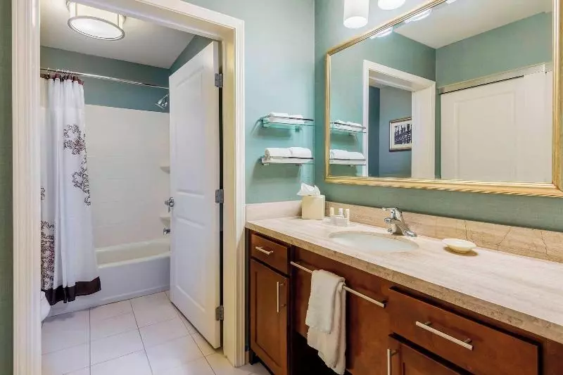 Standard-studio King-vuode, Residence Inn Savannah Downtown Historic District