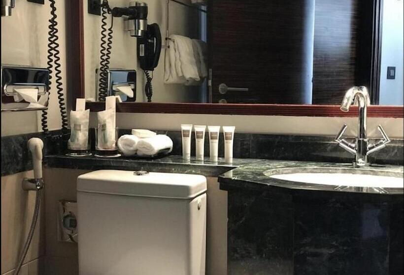 2 Bedroom Suite City View, Swissotel Makkah