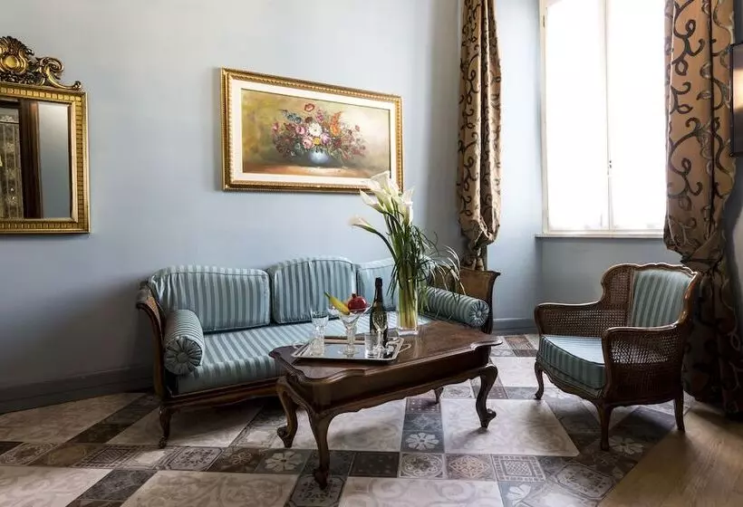 سوییت لوکس, Dodo Navona Suites