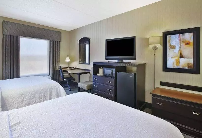 اتاق استاندارد, Hampton Inn & Suites Plattsburgh