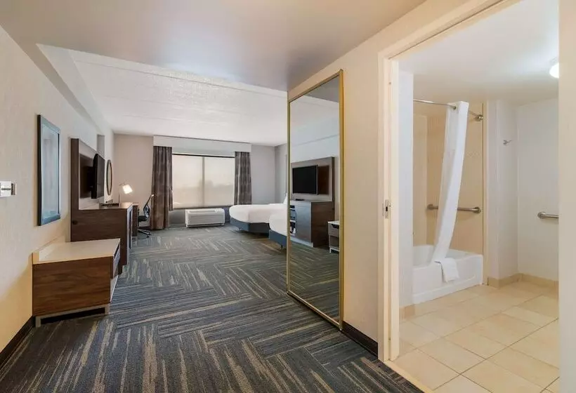 اتاق استاندارد, Hampton Inn & Suites Plattsburgh
