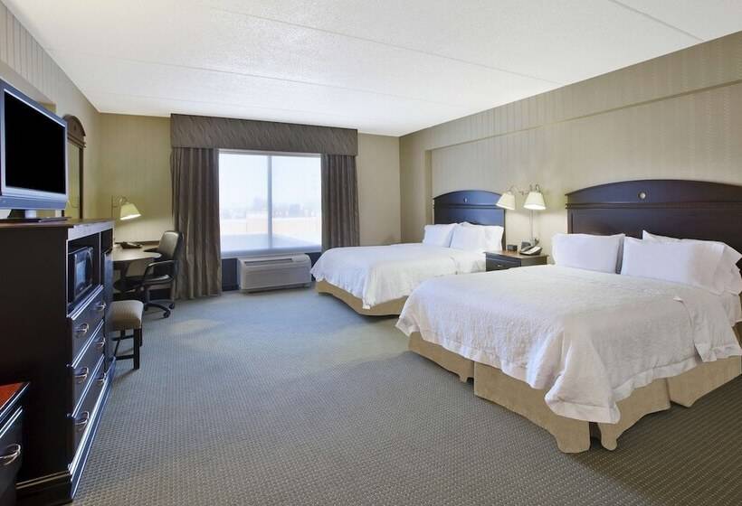 Номер Стандарт, Hampton Inn & Suites Plattsburgh
