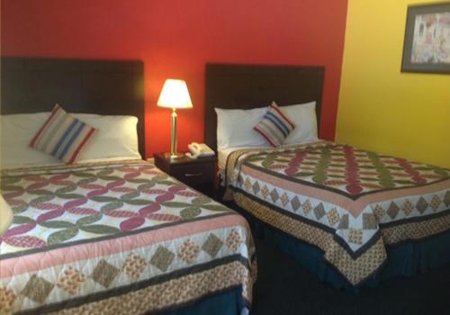غرفه قياسيه سريرين مزدوجين, Holly Motel Southampton