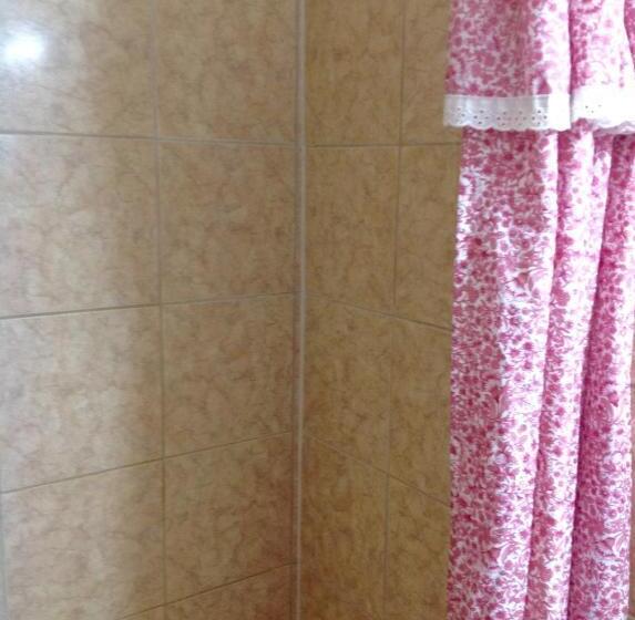 带大床的标准间, Holly Motel Southampton