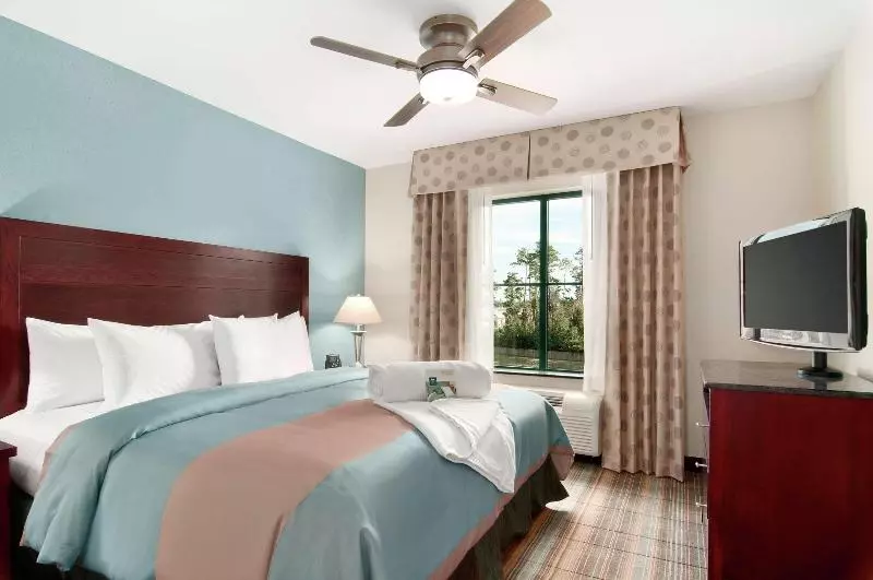 キングサイズベッドのスイートルーム, Homewood Suites Slidell