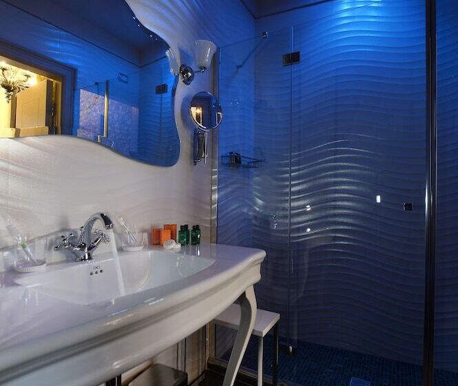 سوئیت با چشم‌انداز, Palazzetto Madonna