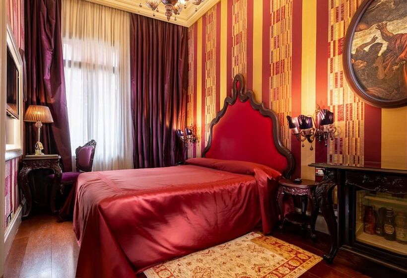 سوئیت با چشم‌انداز, Palazzetto Madonna