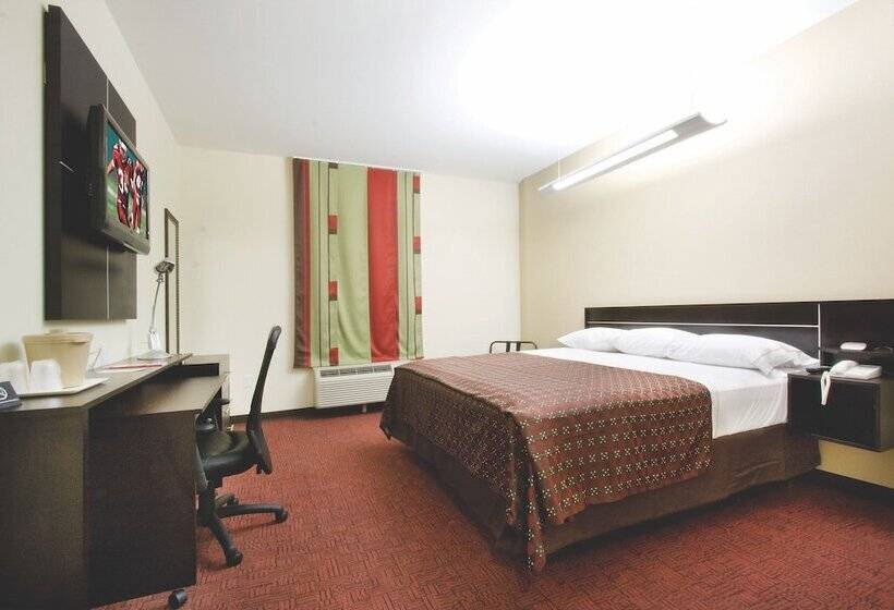 Номер Superior, Red Roof Inn & Suites Beaumont