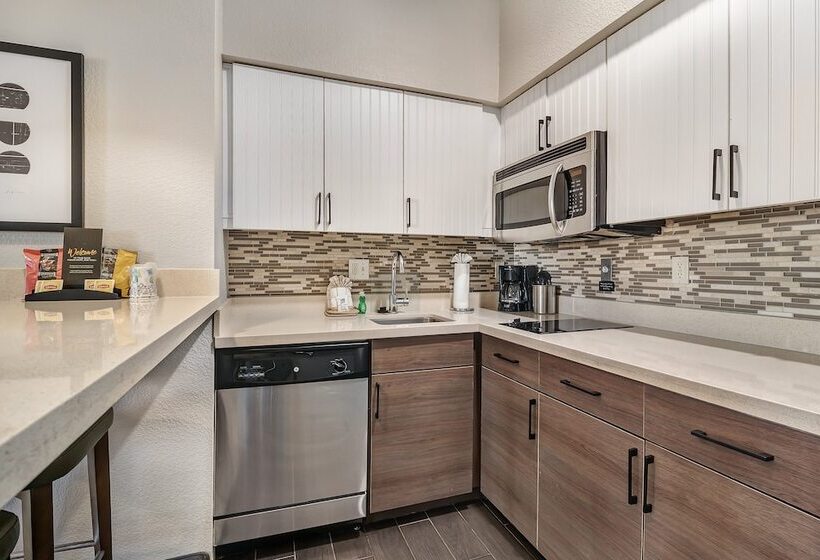 2ベッドスイートルーム, Staybridge Suites Longview, An Ihg