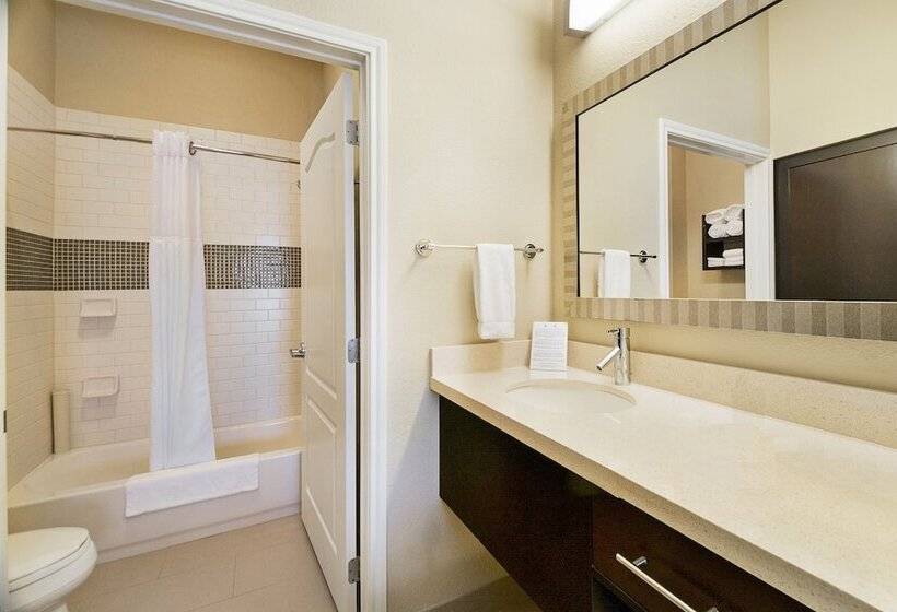 2ベッドスイートルーム, Staybridge Suites Longview, An Ihg