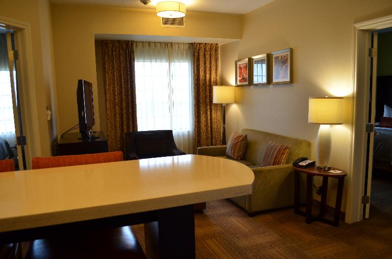Люкс 2 Спальни, Staybridge Suites Longview, An Ihg