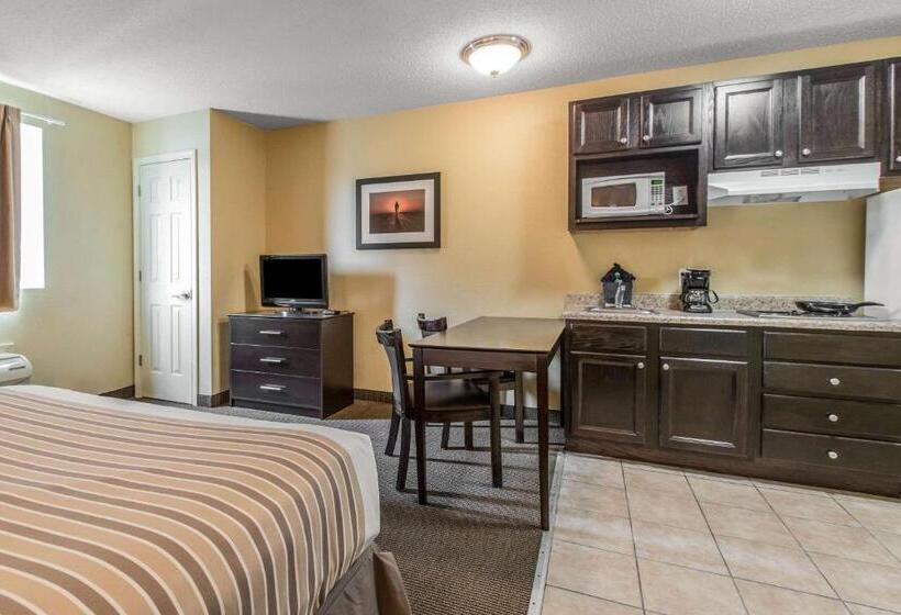 جناح, Suburban Studios Near Camp Lejeune