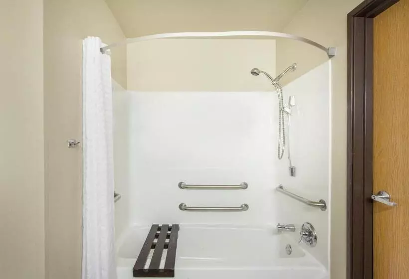 身障者適用スタンダードルーム, Super 8 By Wyndham Richlands/claypool Hill Area