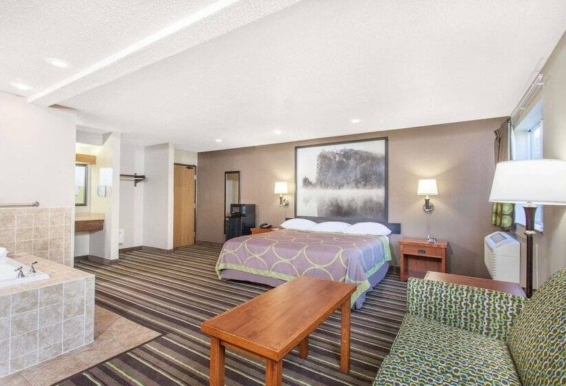 디럭스 스튜디오, Super 8 By Wyndham Richlands/claypool Hill Area