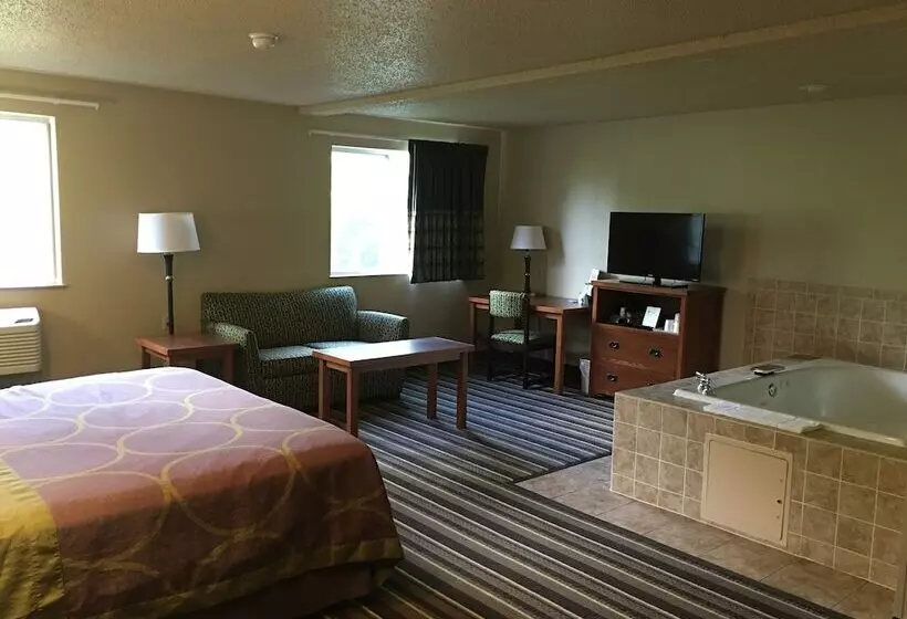 デラックススタジオ, Super 8 By Wyndham Richlands/claypool Hill Area