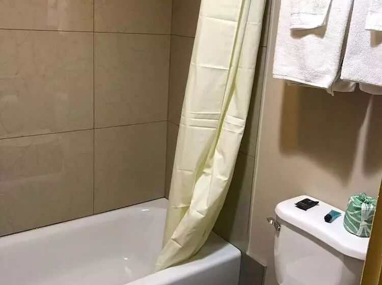 ２ダブルベッドのスタンダードルーム, Soudersburg Inn & Suites Lancaster