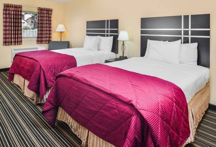 带2个双人床的标准工作室, Soudersburg Inn & Suites Lancaster