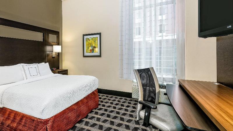 带大床的套房, Towneplace Suites By Marriott San Antonio Downtown Riverwalk