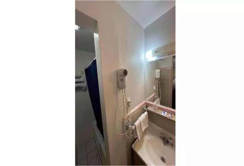 Standard-huone, Bay Motel By Oyo Bay City