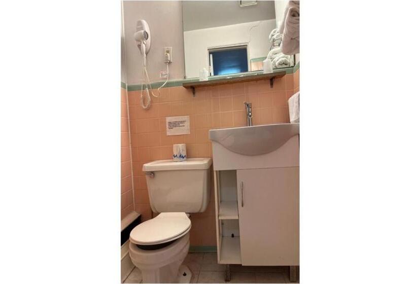 バスタブ付きスタンダードルーム, Bay Motel