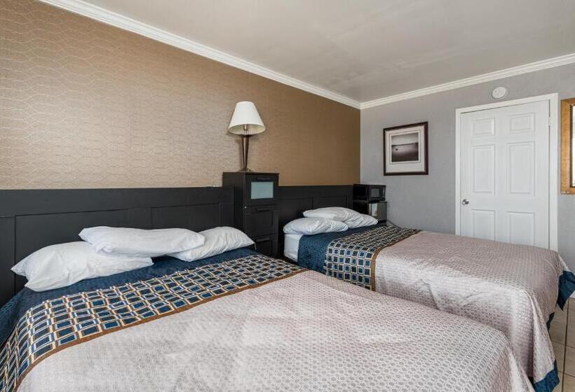 غرفة قياسية مطلّة علي البحر مزوَّدة بشُرفة, Boardwalk Hotel Charlee & Apartments Beach Hotel Oceanfront