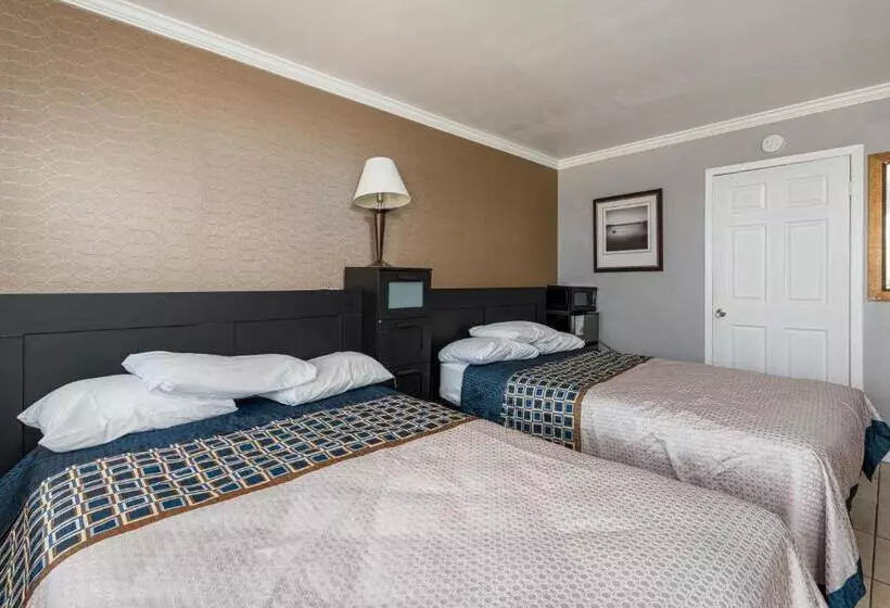 オーシャンビュースタンダードルームバルコニー付き, Boardwalk Hotel Charlee & Apartments Beach Hotel Oceanfront