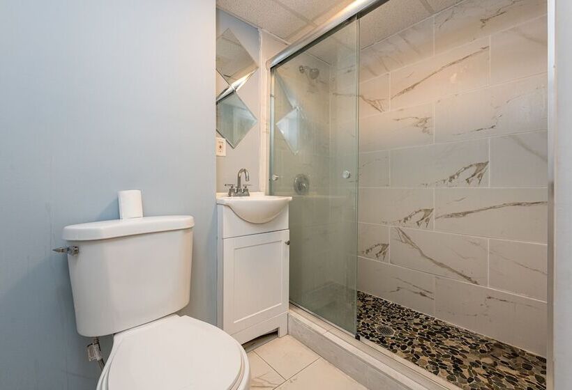 جناح غرفتين نوم, Boardwalk Hotel Charlee & Apartments Beach Hotel Oceanfront