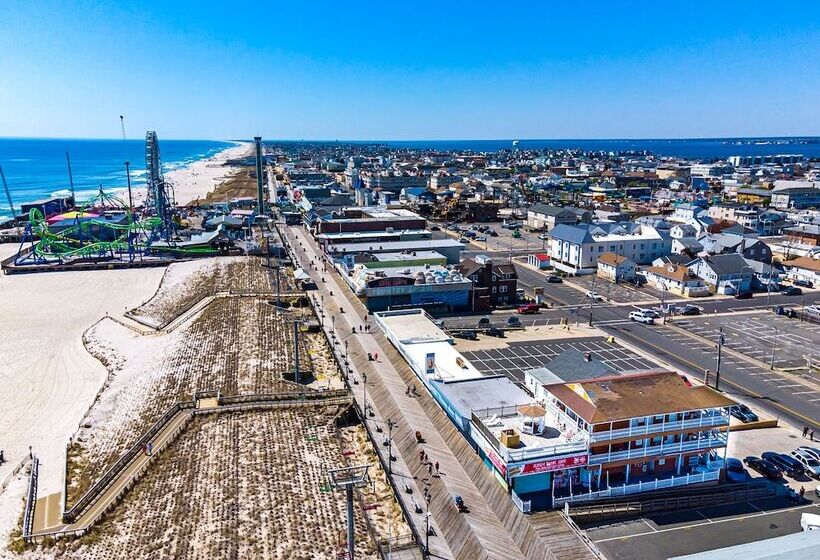 جناح غرفتين نوم, Boardwalk Hotel Charlee & Apartments Beach Hotel Oceanfront