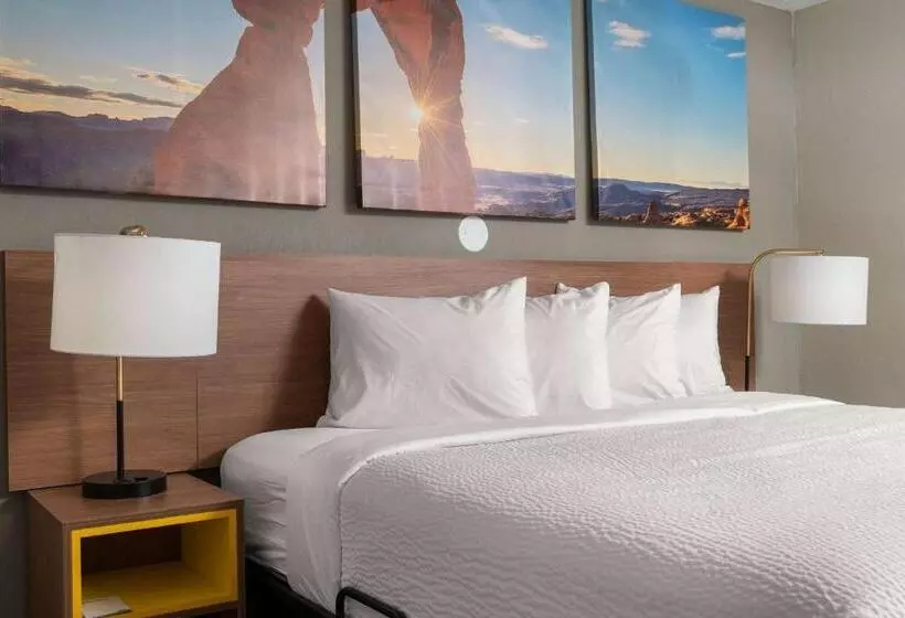 身障者適用キングサイズベッドルーム, Days Inn By Wyndham Albuquerque I 25