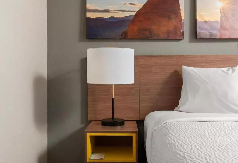身障者適用キングサイズベッドルーム, Days Inn By Wyndham Albuquerque I 25
