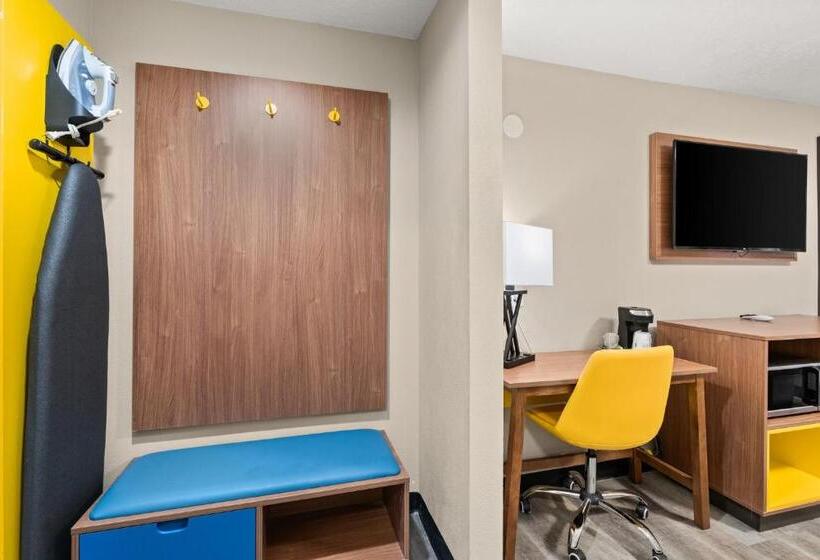 带2个双人床的标准工作室, Days Inn By Wyndham Albuquerque I 25