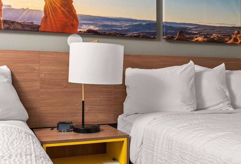 带2个双人床的标准工作室, Days Inn By Wyndham Albuquerque I 25