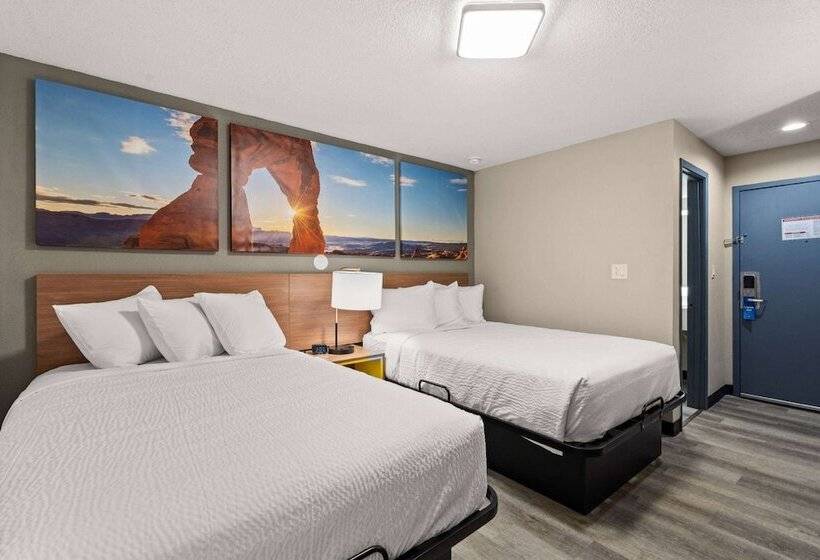 带2个双人床的标准工作室, Days Inn By Wyndham Albuquerque I 25