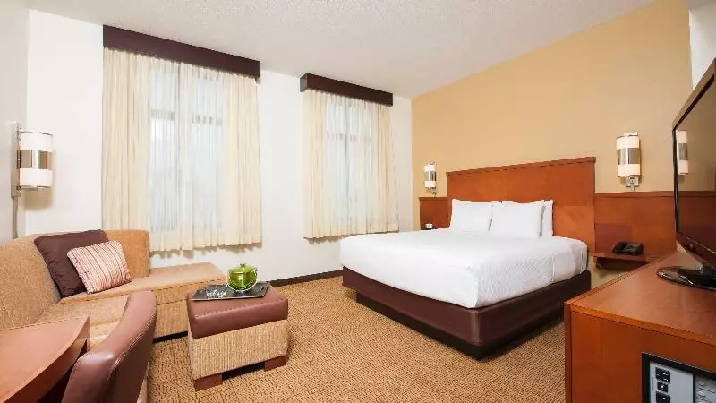 Standard-huone King-vuode, Hyatt Place Des Moines/downtown
