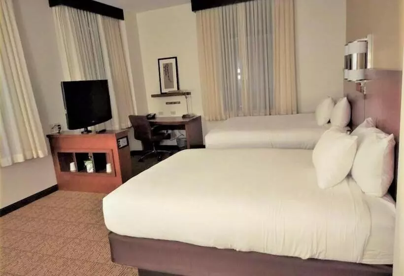 Standard Room Superior Floor, Hyatt Place Des Moines/downtown