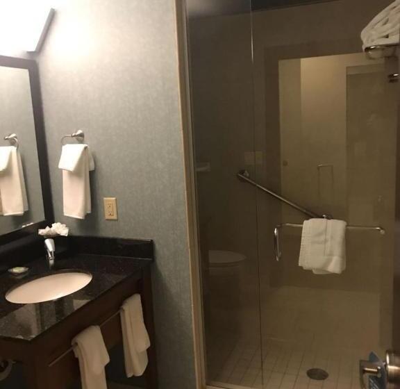 Номер Стандарт Верхний Этаж, Hyatt Place Des Moines/downtown