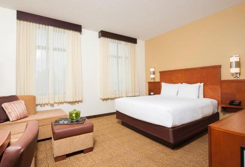 Номер Стандарт Адаптированный для Инвалидов, Hyatt Place Des Moines/downtown
