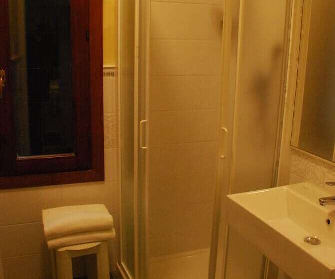 Chambre Supérieure avec Vues, Marte