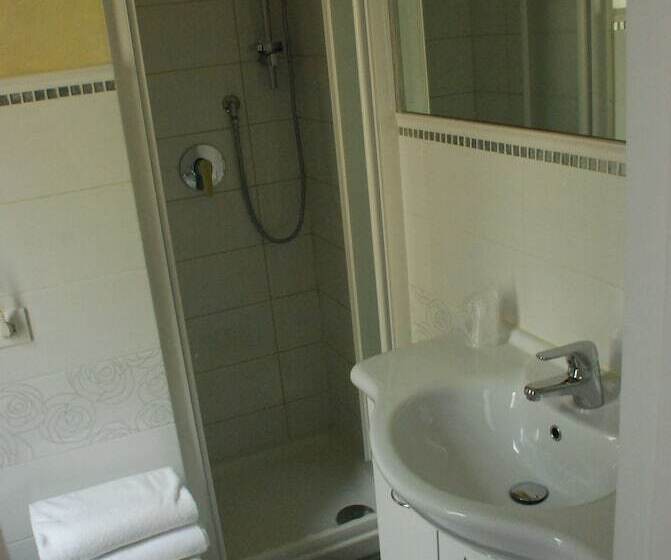 Chambre Triple Supérieure, Marte