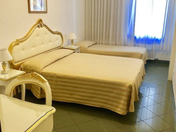 Chambre Triple Supérieure, Marte