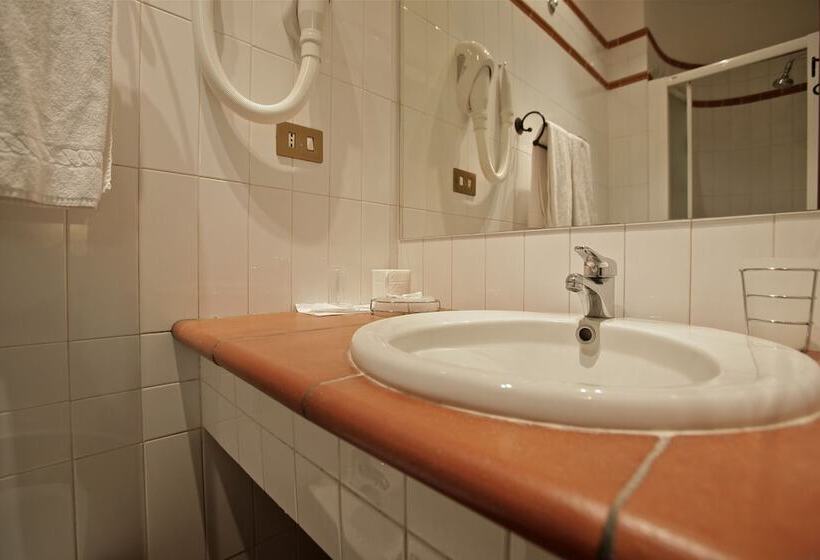 اتاق استاندارد, Panda