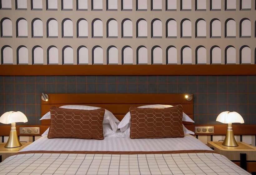 اتاق سوپریور, Sleeping Belle   Gare De Lyon Bastille