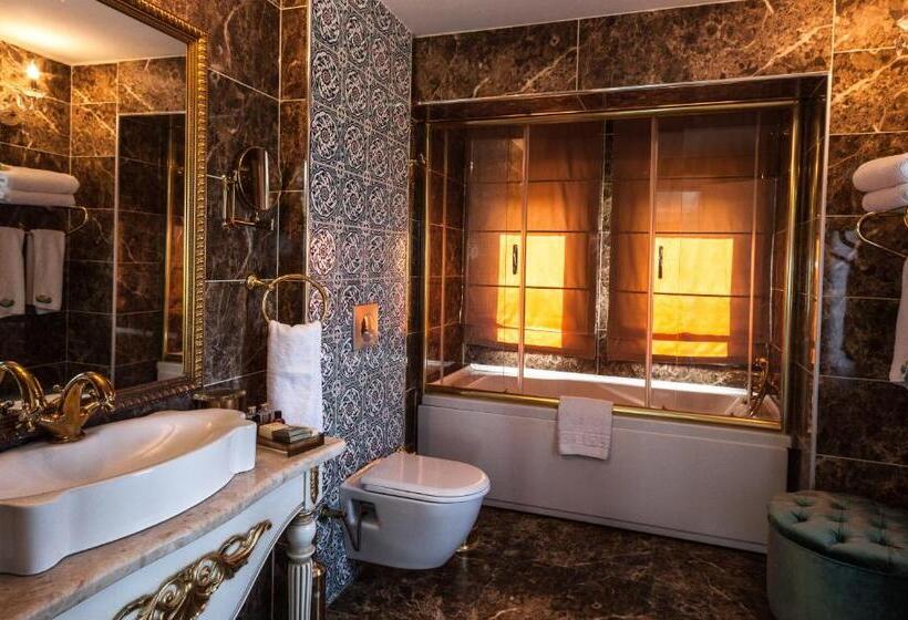 סוויטה נוף לים, İstanbul Bosphorus Hotel Symbola