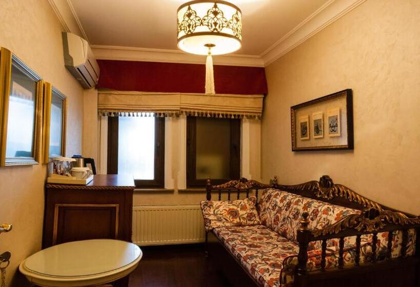 חדר סופריור נוף לגינה, İstanbul Bosphorus Hotel Symbola