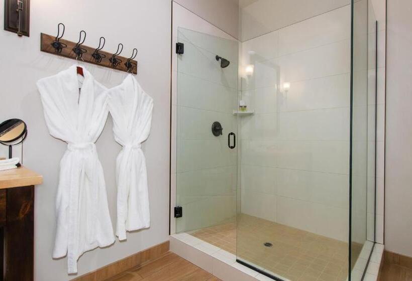 Büyük Çift Kişilik Yataklı Delüks Oda, The Dundee   A Trace