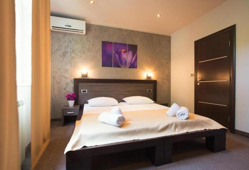 اتاق استاندارد, Villa Mystique