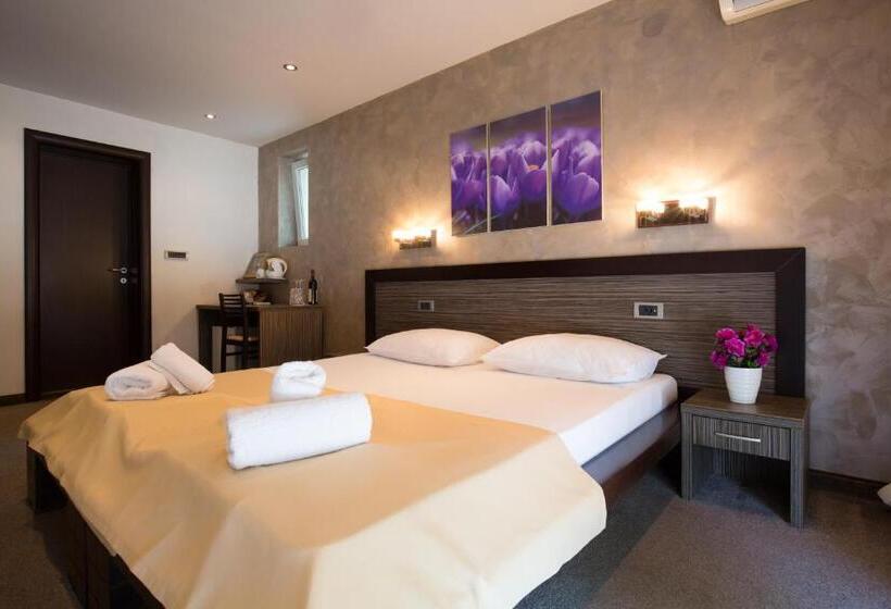 اتاق استاندارد, Villa Mystique